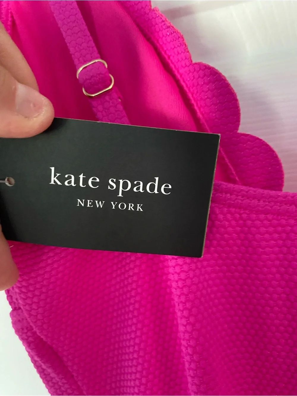 Kate Spade Women’s Scallop One-Piece Swimsuit Hot Pink NWT size M marked $148!